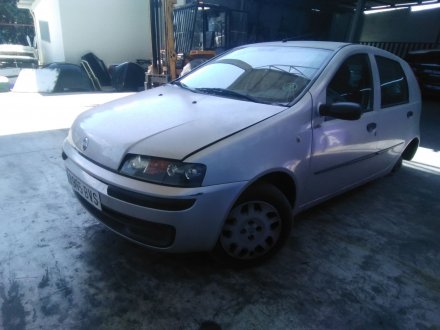 Vehiculo en el desguace: FIAT PUNTO BERLINA (188) 1.2 16V CAT