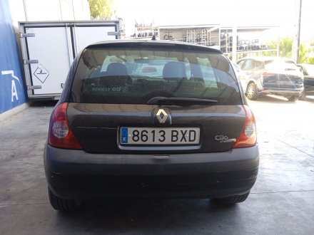 Vehiculo en el desguace: RENAULT CLIO II FASE II (B/CB0) Authentique