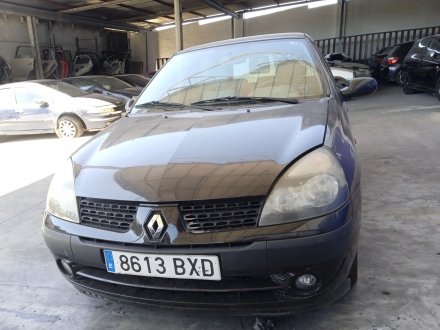 Vehiculo en el desguace: RENAULT CLIO II FASE II (B/CB0) Authentique