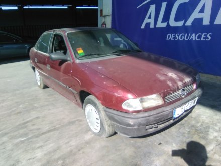 Vehiculo en el desguace: OPEL ASTRA F BERLINA 1.7 Turbodiesel (17 DT / LU8)