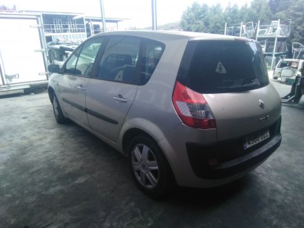 Vehiculo en el desguace: RENAULT SCENIC II Authentique