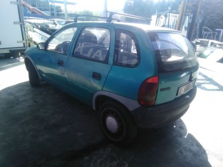 Vehiculo en el desguace: OPEL CORSA B 1.2