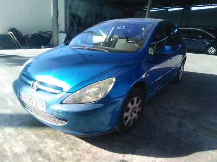 Vehiculo en el desguace: PEUGEOT 307 (S1) XR Clim Plus