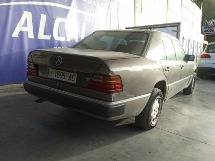 Vehiculo en el desguace: MERCEDES CLASE E (W124) BERLINA D 300 (124.130)