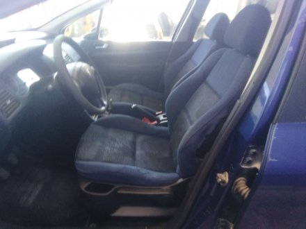 Vehiculo en el desguace: PEUGEOT 307 (3A/C) 1.4 HDi