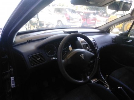 Vehiculo en el desguace: PEUGEOT 307 (3A/C) 1.4 HDi