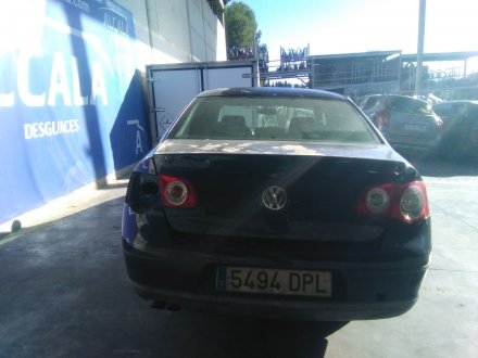 Vehiculo en el desguace: VOLKSWAGEN PASSAT BERLINA (3C2) 2.0 TDI