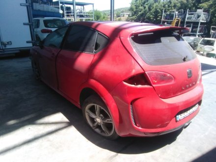 Vehiculo en el desguace: SEAT LEON (1P1) FR