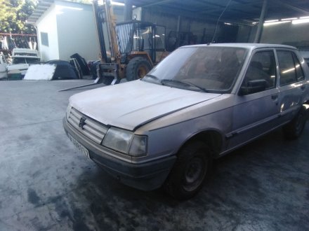 Vehiculo en el desguace: PEUGEOT 309 GL