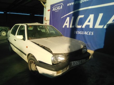 Vehiculo en el desguace: VOLKSWAGEN VENTO (1H2) 1.9 Turbodiesel CAT (AAZ)