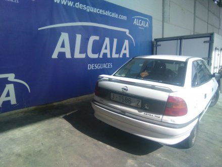 Vehiculo en el desguace: OPEL ASTRA F BERLINA 1.7 Turbodiesel (17 DT / LU8)