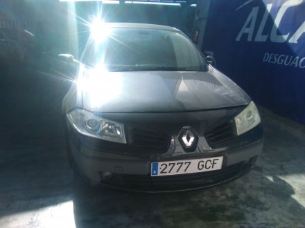 Vehiculo en el desguace: RENAULT MEGANE II BERLINA 5P Authentique