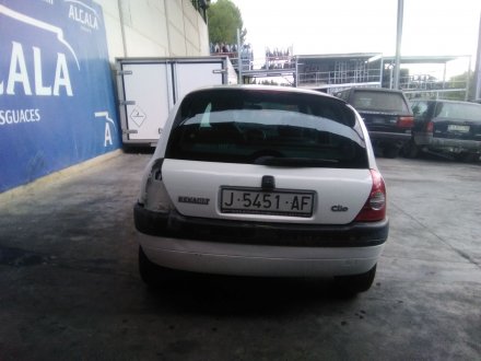 Vehiculo en el desguace: RENAULT CLIO II FASE I (B/CBO) 1.2