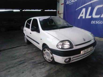 Vehiculo en el desguace: RENAULT CLIO II FASE I (B/CBO) 1.2