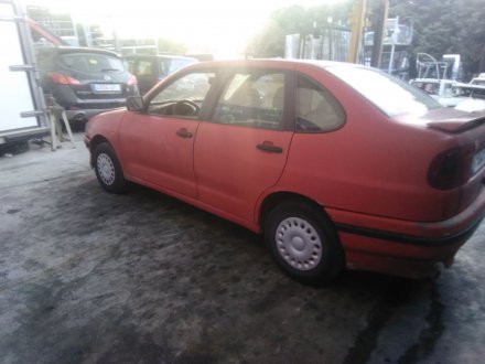 Vehiculo en el desguace: SEAT CORDOBA BERLINA (6K2) 1.6