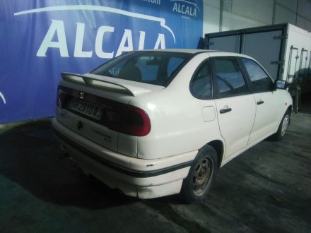 Vehiculo en el desguace: SEAT CORDOBA (6K1, 6K2) 1.8 i