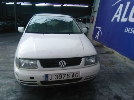 Vehiculo en el desguace: VOLKSWAGEN POLO III (6N1) 64 1.9 D