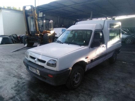 Vehiculo en el desguace: RENAULT EXPRESS Furgoneta/monovolumen (F40_, G40_) 1.9 D (F40R)