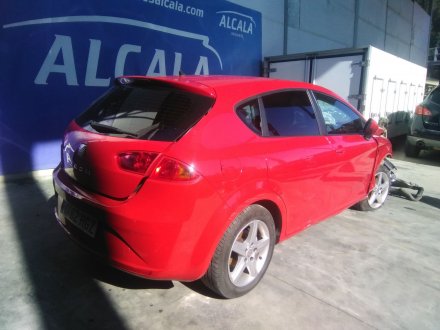Vehiculo en el desguace: SEAT LEON (1P1) Reference