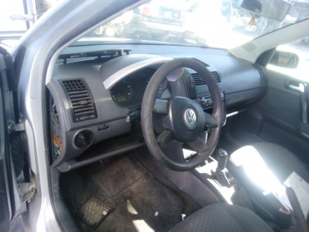 Vehiculo en el desguace: VOLKSWAGEN POLO IV (9N_, 9A_) 1.2 12V