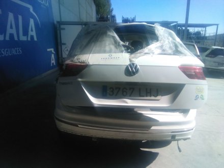 Vehiculo en el desguace: VOLKSWAGEN TIGUAN (AD1, AX1) 2.0 TDI 4motion