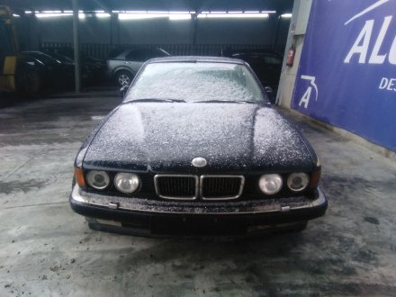 Vehiculo en el desguace: BMW 7 (E32) 750 i, iL V12