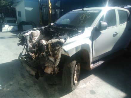 Vehiculo en el desguace: MITSUBISHI L200 / TRITON (KJ_, KK_, KL_) 2.2 DI-D