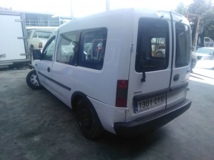 Vehiculo en el desguace: OPEL COMBO Furgoneta/monovolumen 1.7 DTI 16V