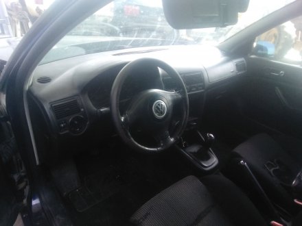 Vehiculo en el desguace: VOLKSWAGEN GOLF IV (1J1) 1.9 TDI