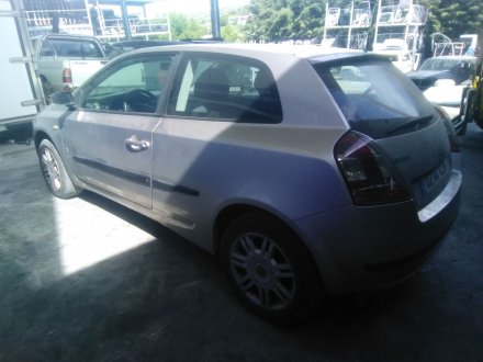 Vehiculo en el desguace: FIAT STILO (192_) 1.9 JTD (192_XE1A)