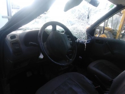 Vehiculo en el desguace: NISSAN TERRANO II (R20) 2.7 TDi 4WD
