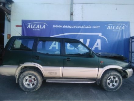 Vehiculo en el desguace: NISSAN TERRANO II (R20) 2.7 TDi 4WD