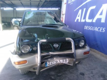 Vehiculo en el desguace: NISSAN TERRANO II (R20) 2.7 TDi 4WD