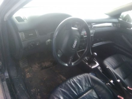 Vehiculo en el desguace: AUDI A6 C5 (4B2, 4B4) 2.4