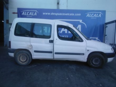 Vehiculo en el desguace: CITROËN BERLINGO / BERLINGO FIRST Monospace (MF_, GJK_, GFK_) 2.0 HDI 90 (MFRHY)
