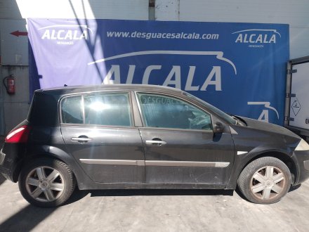 Vehiculo en el desguace: RENAULT MEGANE II (BM0/1_, CM0/1_) 1.9 dCi (BM0G, CM0G)