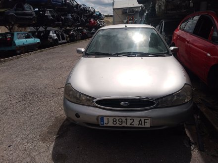 Vehiculo en el desguace: FORD MONDEO II (BAP) 1.8 TD