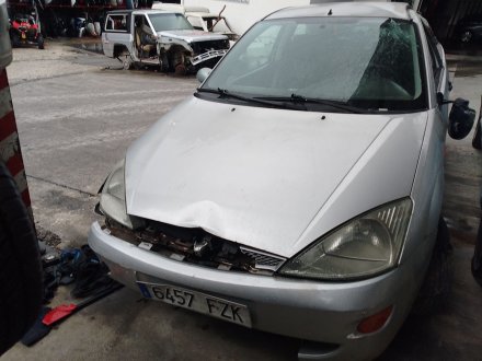 Vehiculo en el desguace: FORD FOCUS I (DAW, DBW) 1.8 Turbo DI / TDDi