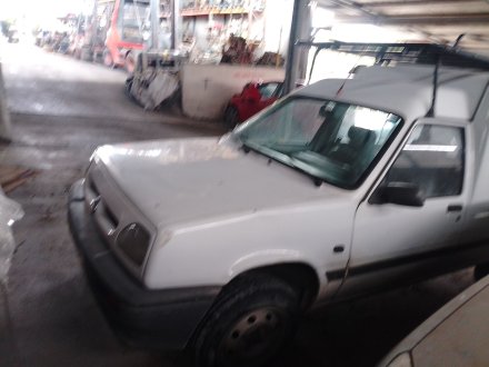 Vehiculo en el desguace: RENAULT EXPRESS Furgoneta/monovolumen (F40_, G40_) 1.9 D (F40R)