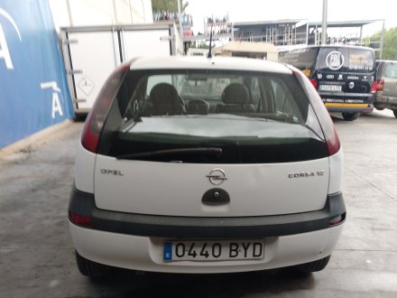 Vehiculo en el desguace: OPEL CORSA C (X01) 1.0 (F08, F68)