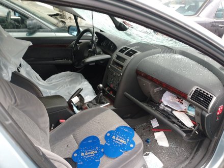 Vehiculo en el desguace: PEUGEOT 407 (6D_) 2.0 HDi 135 (6DRHRH, 6DRHRE, 6DRHRG, 6DRHRJ)