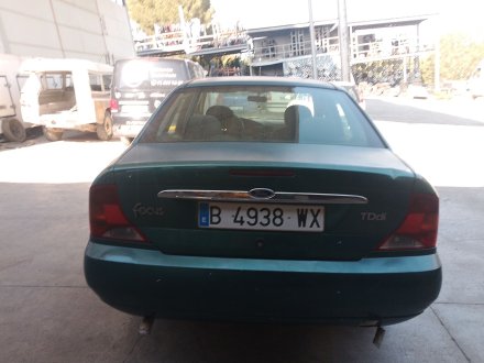 Vehiculo en el desguace: FORD FOCUS I Sedán (DFW) 1.8 Turbo DI / TDDi
