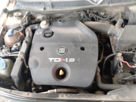 Vehiculo en el desguace: SEAT TOLEDO II (1M2) 1.9 TDI