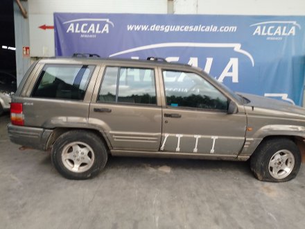 Vehiculo en el desguace: JEEP GRAND CHEROKEE I (ZJ, ZG) 2.5 TD 4x4 (Z)
