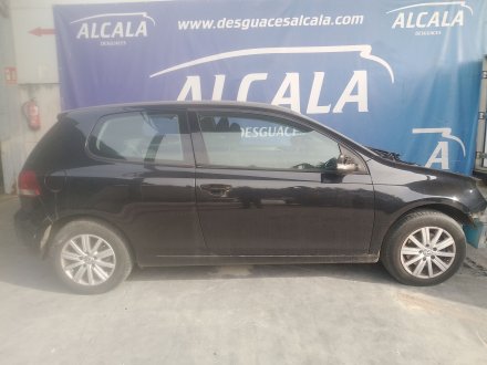 Vehiculo en el desguace: VOLKSWAGEN GOLF VI (5K1) 1.6 TDI