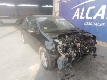 Vehiculo en el desguace: VOLKSWAGEN GOLF VI (5K1) 1.6 TDI
