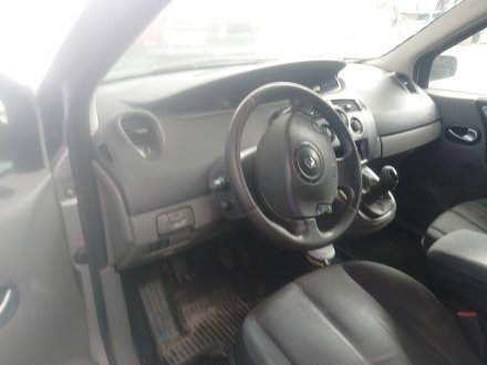 Vehiculo en el desguace: RENAULT SCÉNIC II (JM0/1_) 1.5 dCi (JM02, JM13)