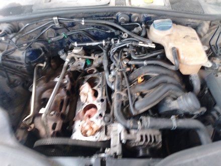 Vehiculo en el desguace: VOLKSWAGEN PASSAT B5.5 (3B3) 1.6