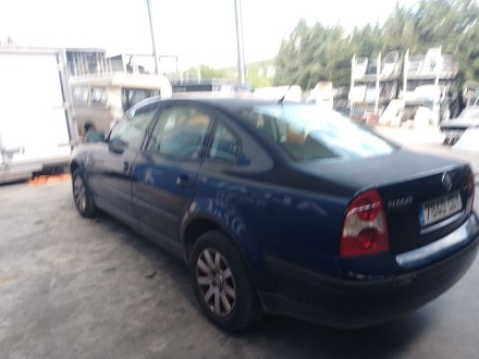 Vehiculo en el desguace: VOLKSWAGEN PASSAT B5.5 (3B3) 1.6