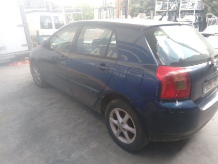 Vehiculo en el desguace: TOYOTA COROLLA (_E12_) 2.0 D-4D (CDE120R_, CDE120L_)